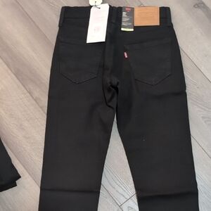 Levi's Men's Black Slim Straight Jeans